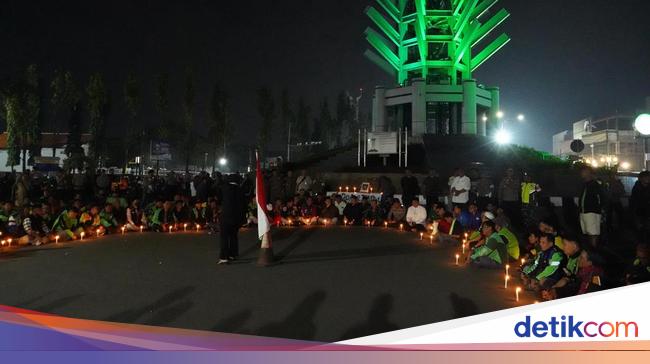 Walkot Cilegon Gelar Doa dan Tabur Bunga Bersama Ojol untuk Affan Kurniawan