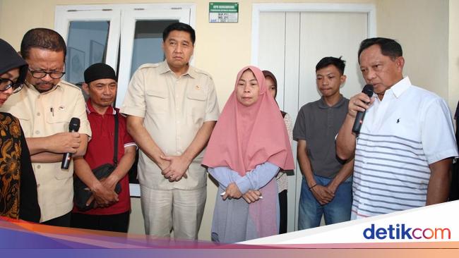 Mendagri Saksikan Penyerahan Rumah untuk Keluarga Almarhum Affan Kurniawan