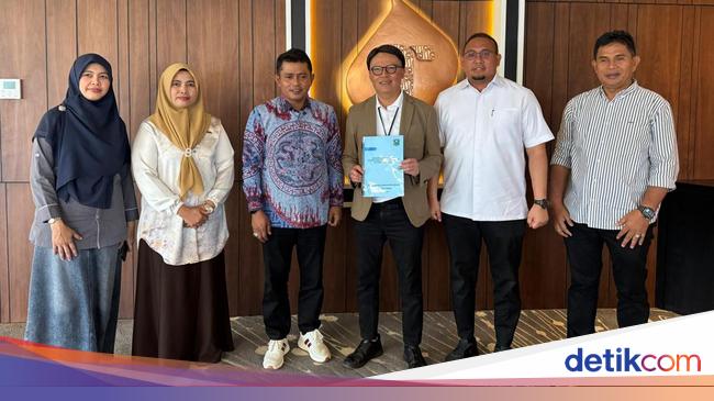Andre Rosiade Dampingi Bupati Solok Temui Dirut Telkomsel Usul Bangun 6 BTS
