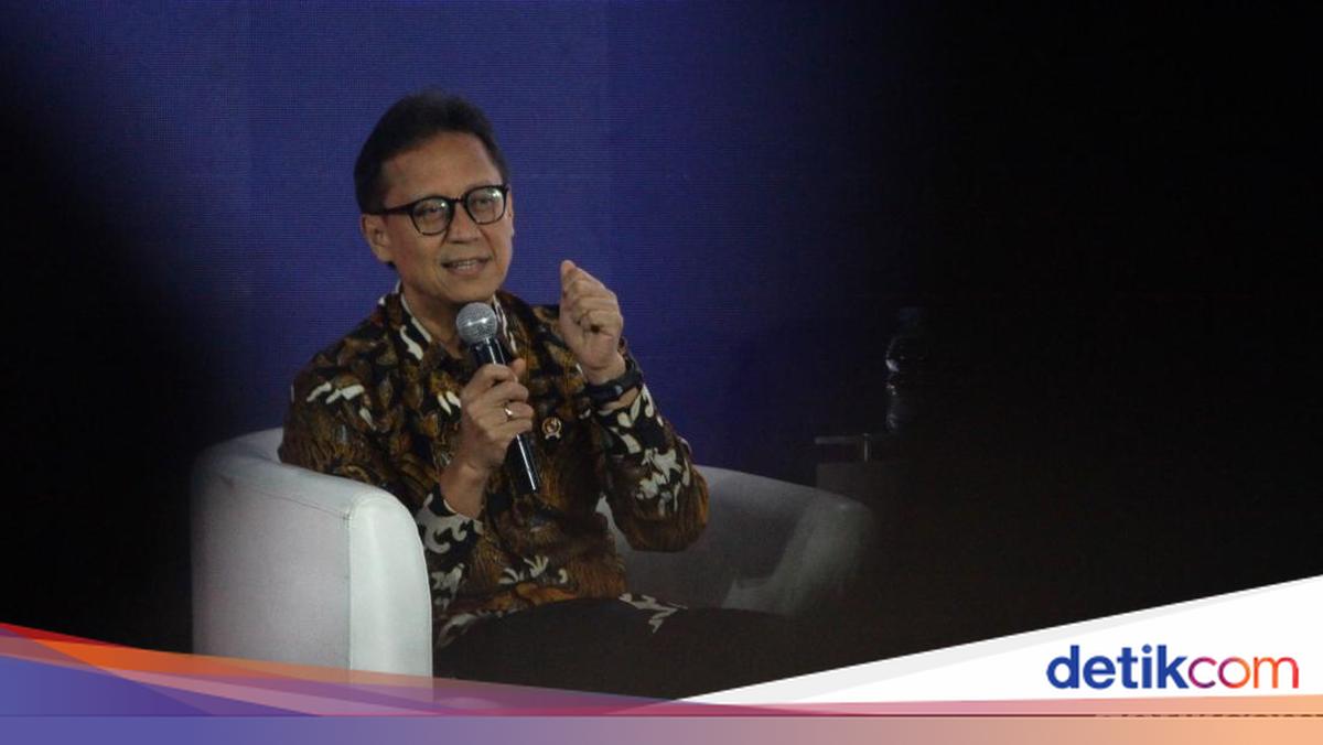 Kemenkes Salurkan Bantuan Kesehatan-Starlink ke Korban Bencana Sumatera