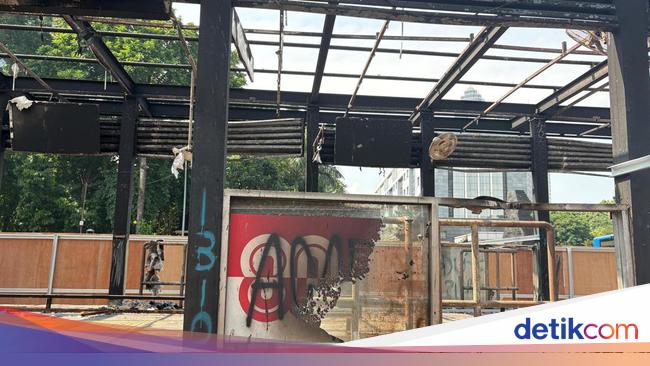 Kondisi Terkini Halte TJ Polda yang Rusak Parah Usai Aksi Massa