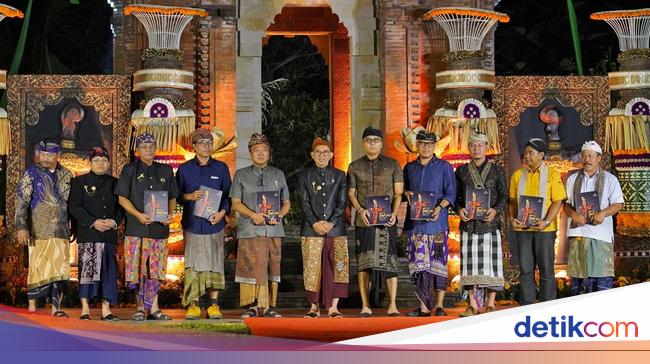 Tingkatkan Literasi Budaya, Fadli Zon Luncurkan Buku Taksu Keris Bali