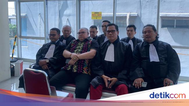 Sidang Vonis Razman Kasus Pencemaran Nama Baik Hotman Paris Ditunda