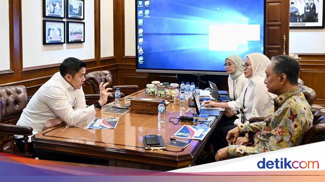 Menteri PU Ungkap Pertemuan hingga Dini Hari dengan Seskab Teddy