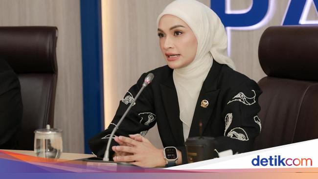 F-PAN DPR Minta Setop Gaji dan Tunjangan Eko Patrio-Uya Kuya