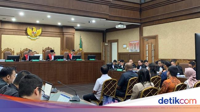 Istri Terdakwa Eks Panitera Muda Perdata PN Jakut Jadi Saksi Kasus Suap Hakim