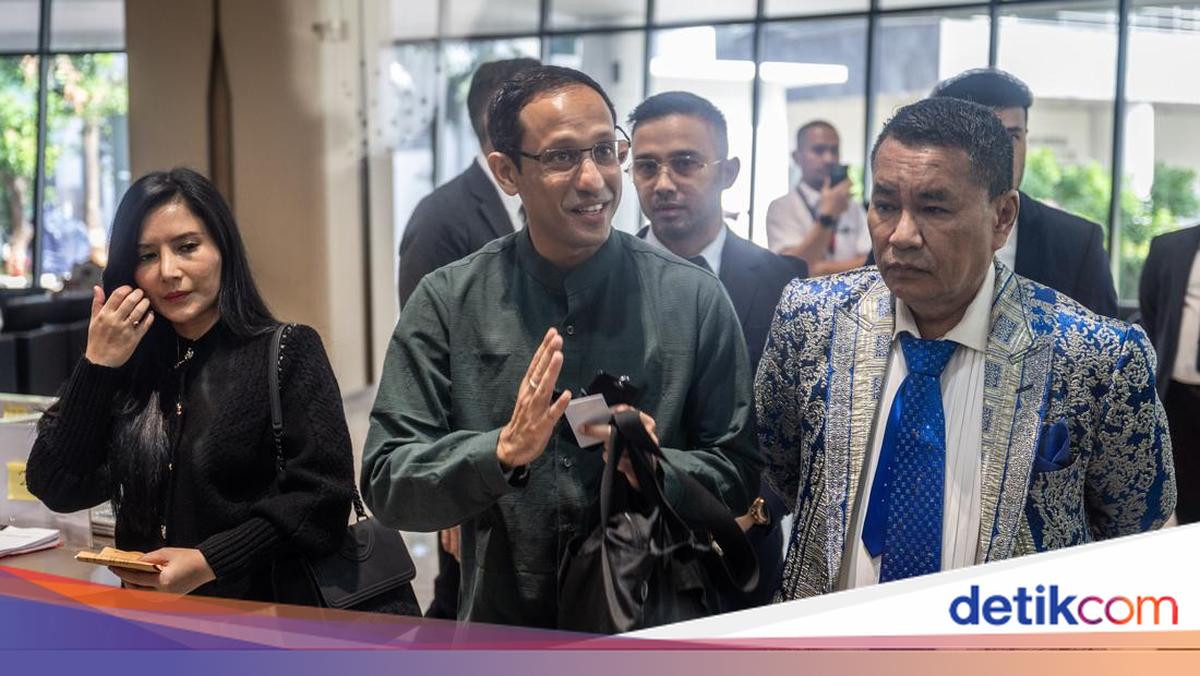 Nadiem Makarim Pisah Jalan dengan Hotman Paris