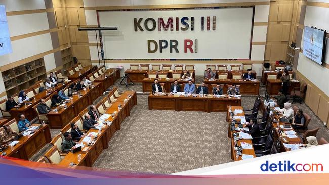 Komisi III DPR Cecar KY Loloskan Calon Hakim Agung Diduga Plagiat, Siapa?