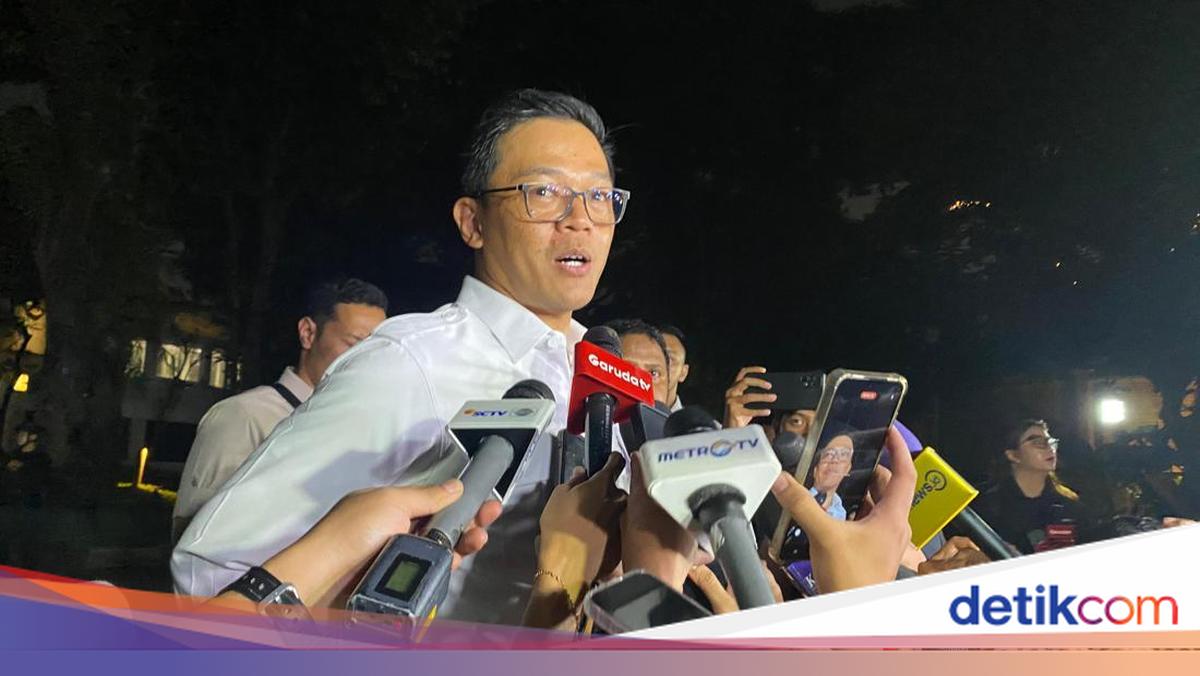 Gerindra Dukung Pemberian Gelar Pahlawan ke Soeharto dan Gus Dur