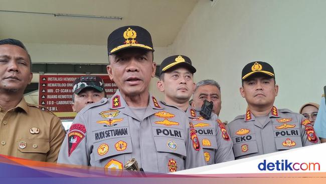 Kapolda Jabar Kunjungi Korban Majelis Ambruk di Bogor, Doakan Kesembuhan