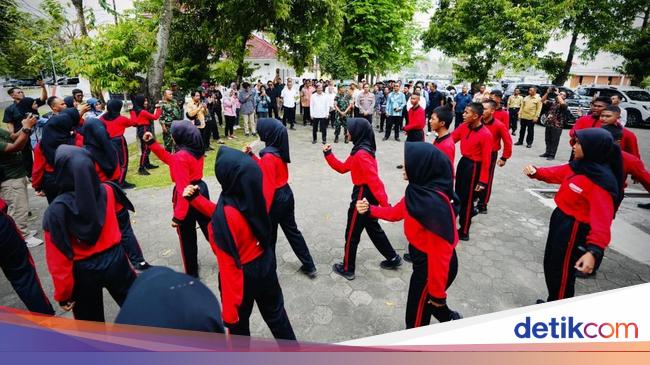 Mensos Ajak Kadinsos Se-DIY &amp; Jateng Dukung Penyelenggaraan Sekolah Rakyat