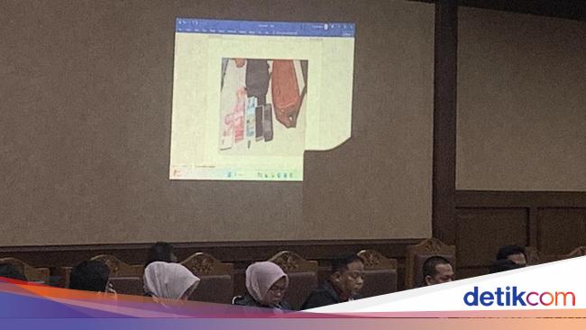 Isi Tas Hakim yang Loloskan Kasus Migor: Dolar Singapura hingga Cincin Batu