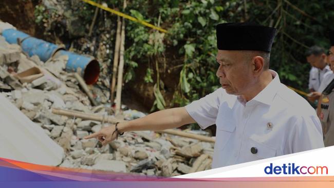 Wamensos Serahkan Santunan Kematian Korban Gedung Majelis Ambruk di Bogor