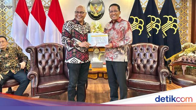 PWI Resmi Kembali Terdaftar di Kemenkum, Ini Susunan Pengurusnya