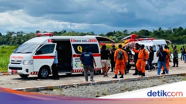 Jenazah 4 Korban Heli Jatuh di Mimika Diterbangkan ke Rumah Duka Siang Ini