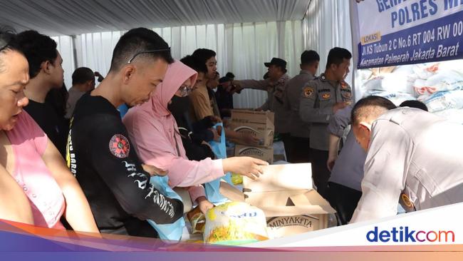 Polres Jakbar Gelar Pangan Murah, 20 Ton Beras-Minyak Goreng Diborong Warga