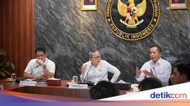 Menkop Ungkap Kopdes Merah Putih Sudah Bisa Cairkan Pinjaman dari Bank