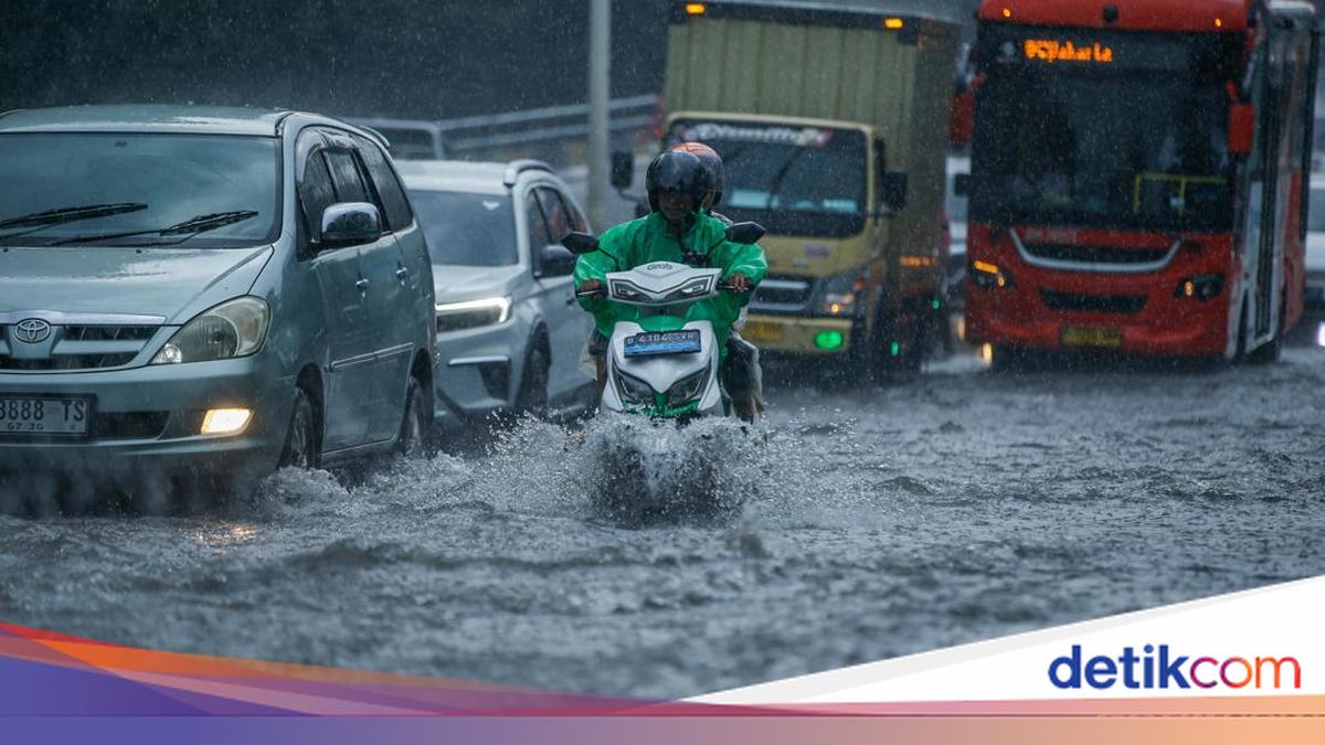 Memasuki Musim Hujan, Pemprov Ungkap 41 Titik Rawan Banjir di Jakarta
