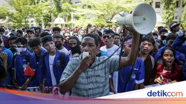 Rencana Mobil Baru Anggota DPR Timor Leste Batal Gara-gara Unjuk Rasa