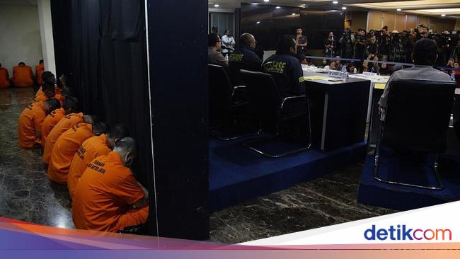 Terungkap soal Kartu Nama Kacab Bank Ilham yang Berujung Petaka