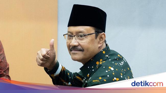Raker dengan Komisi VIII, Mensos Bahas Penyesuaian Rencana Kerja 2026