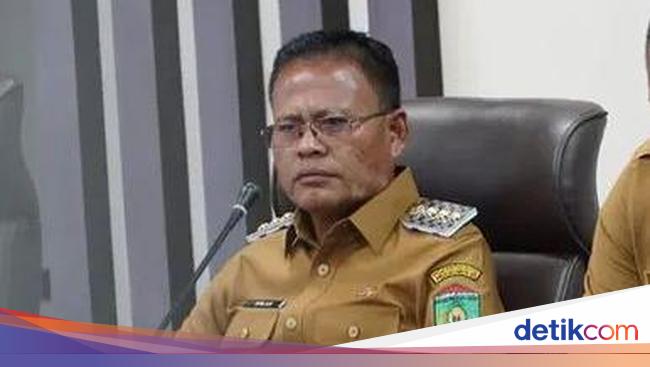 Buntut Panjang Walkot Prabumulih Usai Copot Kepsek yang Tegur Anaknya