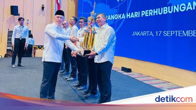 Pelindo Sabet Juara Umum Lomba Harhubnas Kemenhub 2025