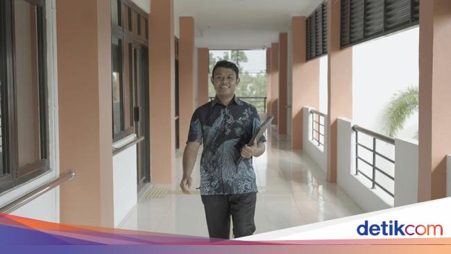 Kisah Guru Honorer NTT Hijrah ke Kalsel Mengejar Harapan di Sekolah Rakyat