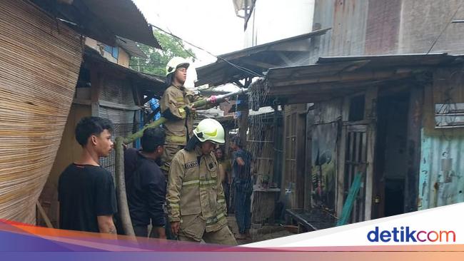 4 Fakta Rumah di Cakung Dilalap Api Akibat Cekcok Keluarga