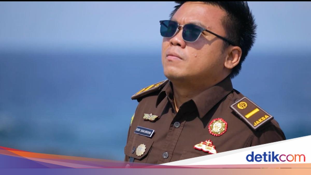 Kisah Jaksa di Rote Ndao, Rela Terjang Ombak demi Tegakkan Keadilan