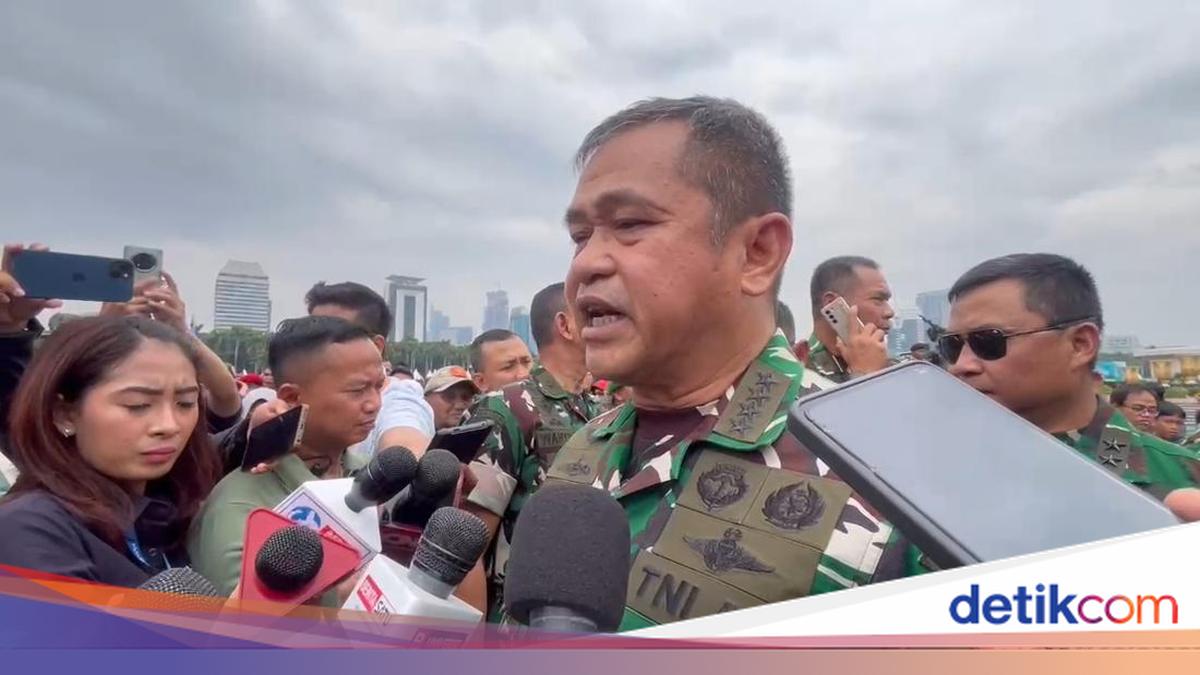 KSAD Cek Stand Rekrutmen TNI AD di Monas, Minta Warga Lapor Jika Ada Pungli