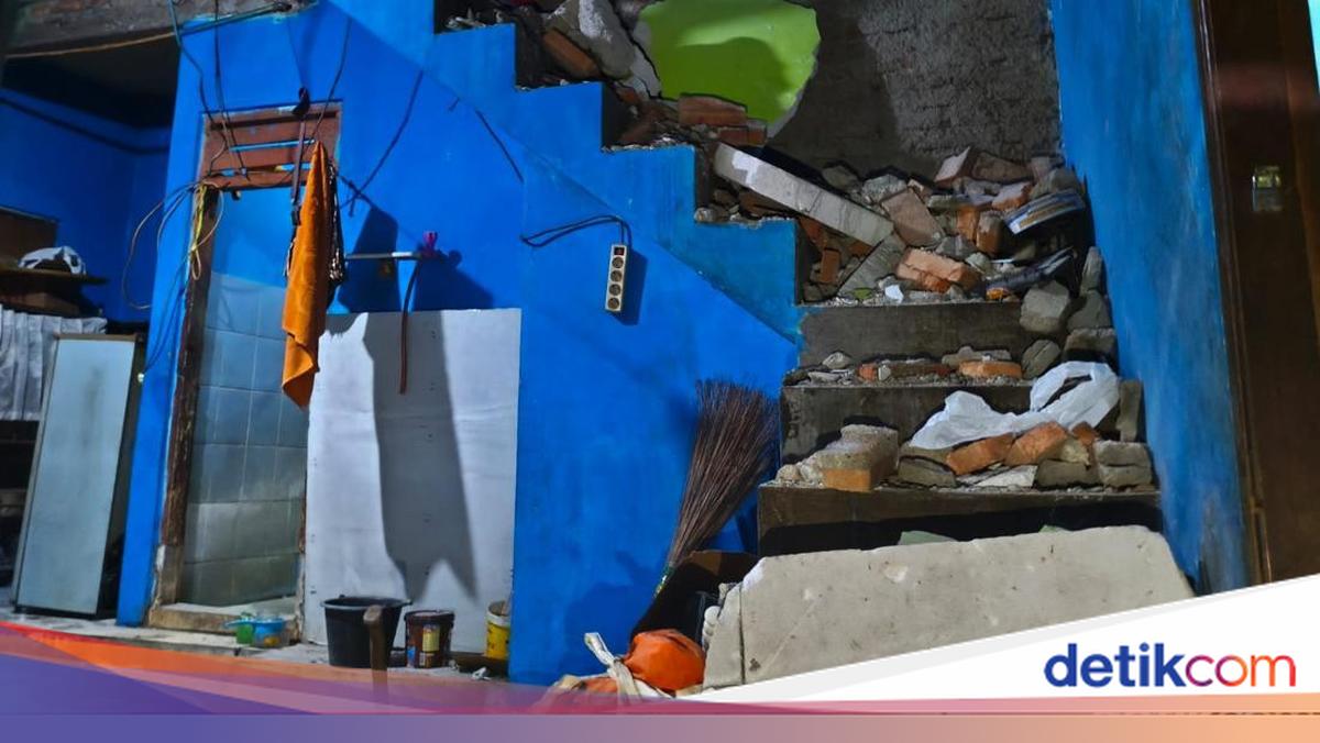 Haru Ibu Telungkup Lindungi Anak dari Runtuhan saat TJ Tabrak Rumah di Cakung