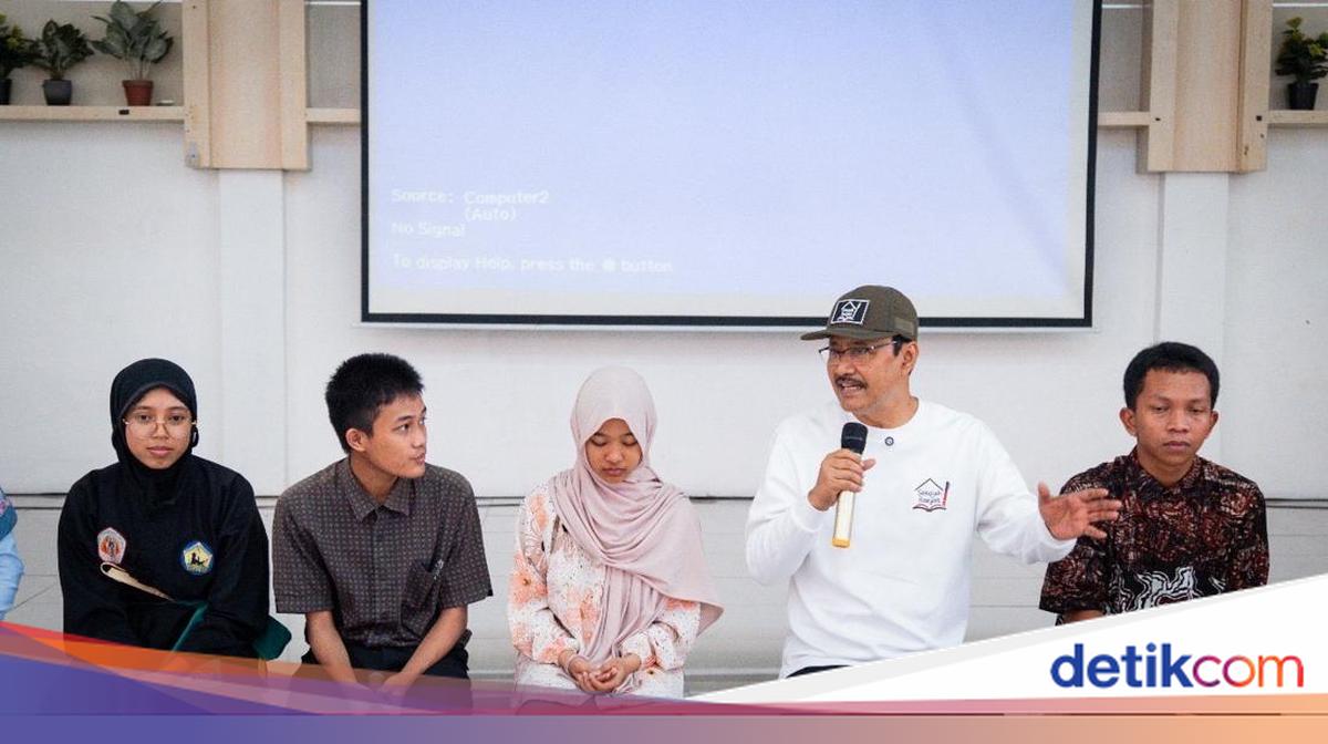 Gus Ipul Kunjungi SRMA 13 Bekasi, Tinjau Perkembangan Siswa