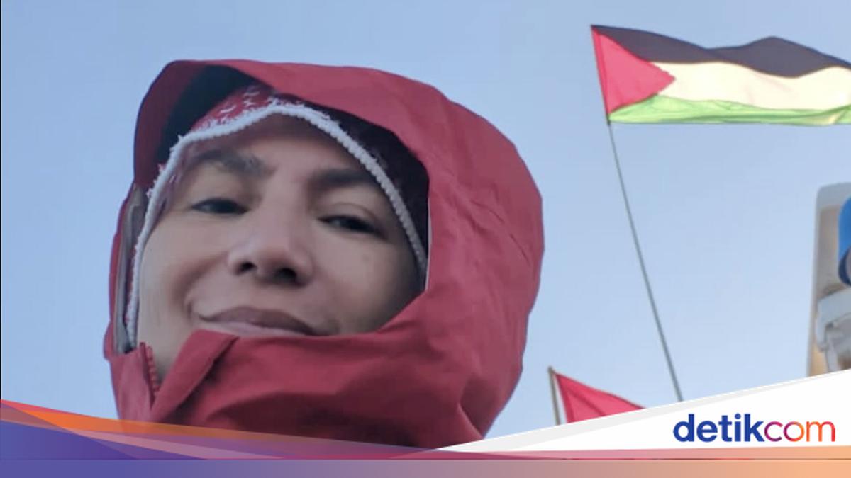 Wanda Hamidah Ultah ke-48: Berlayar ke Gaza-Ucapan dari Anak-anak