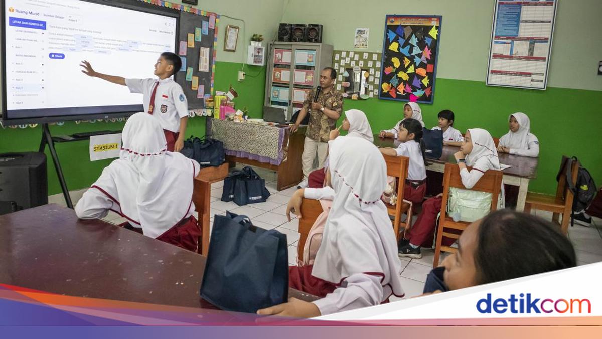 330 Ribu Sekolah Akan Dibekali Layar Digital Pintar Tahun Ini