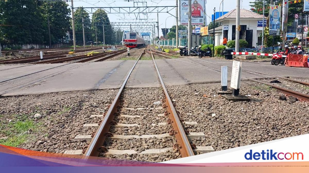 Jalur KA di Bekasi Diperbaiki, Akses Jl Juanda-Perjuangan Ditutup Malam Ini