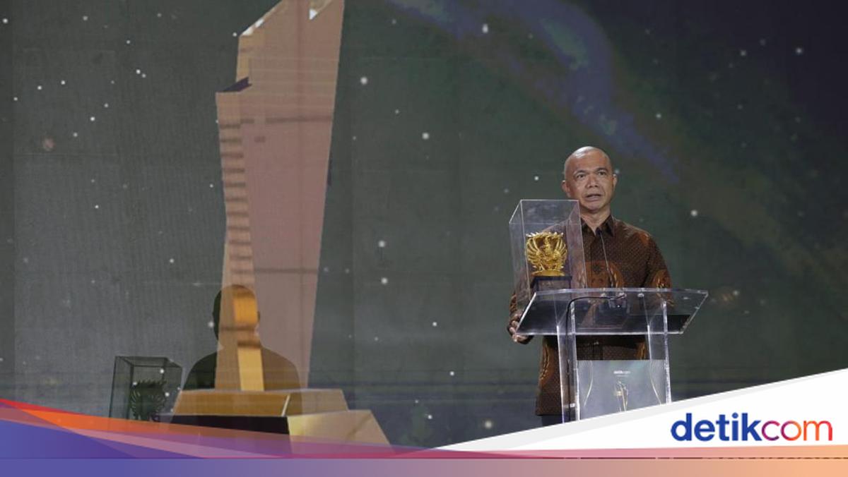 Jamintel Reda Manthovani Terima Penghargaan Tokoh Adhyaksa Peduli Lingkungan