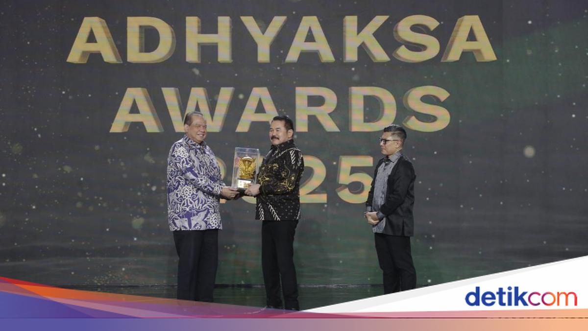 Transmedia Beri Penghargaan 'Tokoh Progresif dalam Penegakan Hukum' ke Jaksa Agung