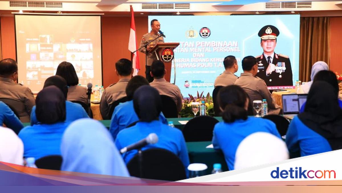 Gelar Anev, Kadiv Humas Polri Tekankan Refleksi untuk Perkuat Kehumasan