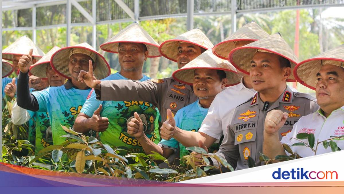 Petani di Riau Rayakan Hari Tani Bareng Kapolda di Tabung Harmoni Hijau