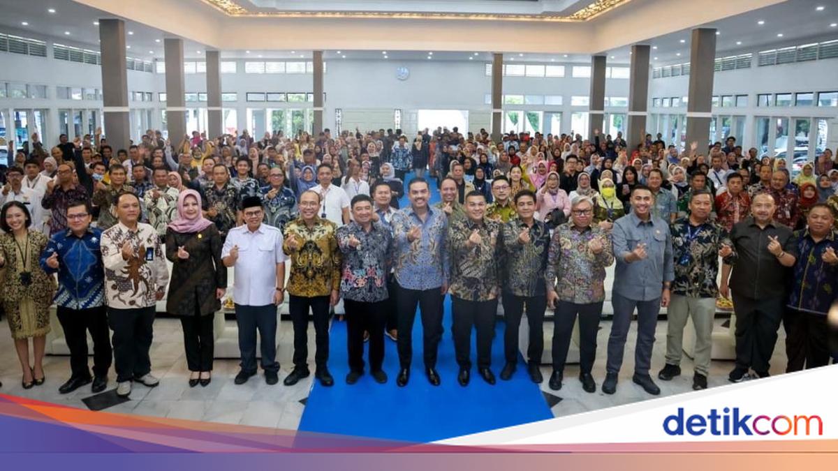 Lewat LokaModal, Menteri Maman Ajak UMKM Disiplin Atur Keuangan