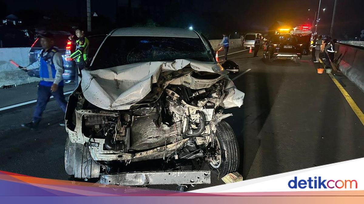 Tabrakan Beruntun 2 Mobil dan 1 Truk di Tol Bogor, 1 Orang Terluka