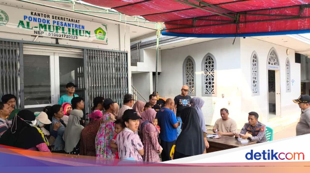 Polda Metro Gelar Gerakan Pangan Murah di Sunter, 2 Ton Beras Diborong Warga
