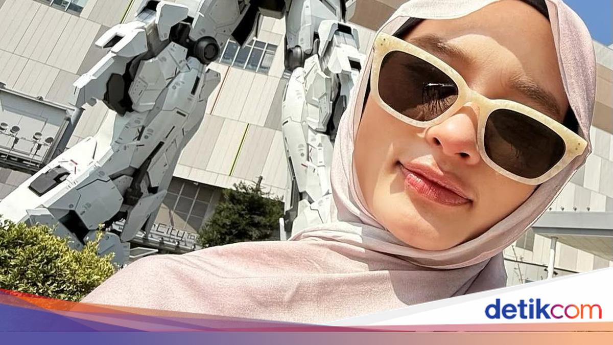 Polda Metro Jaya belum menerima pencabutan laporan Inara Rusli terhadap Insanul Fahmi. Kasus penipuan ini melibatkan dugaan perselingkuhan dan bukti CCTV.