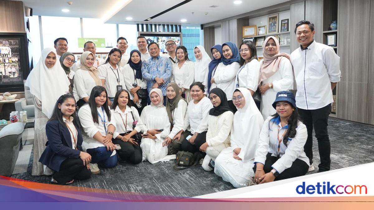 PNM Beri Penghargaan 28 Karyawan Berprestasi Berangkat ke Eropa-Umrah