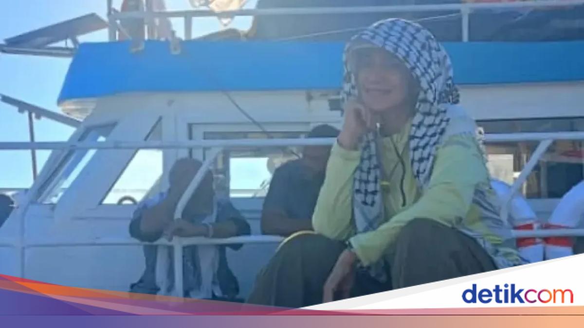 Potret Wanda Hamidah Terdampar di Italia, Optimis Kapal Bakal Berlayar ...