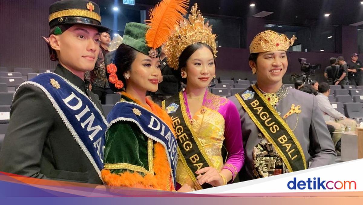 Duta Budaya dari Daerah Ramaikan Malam Puncak Abang None Jakarta 2025