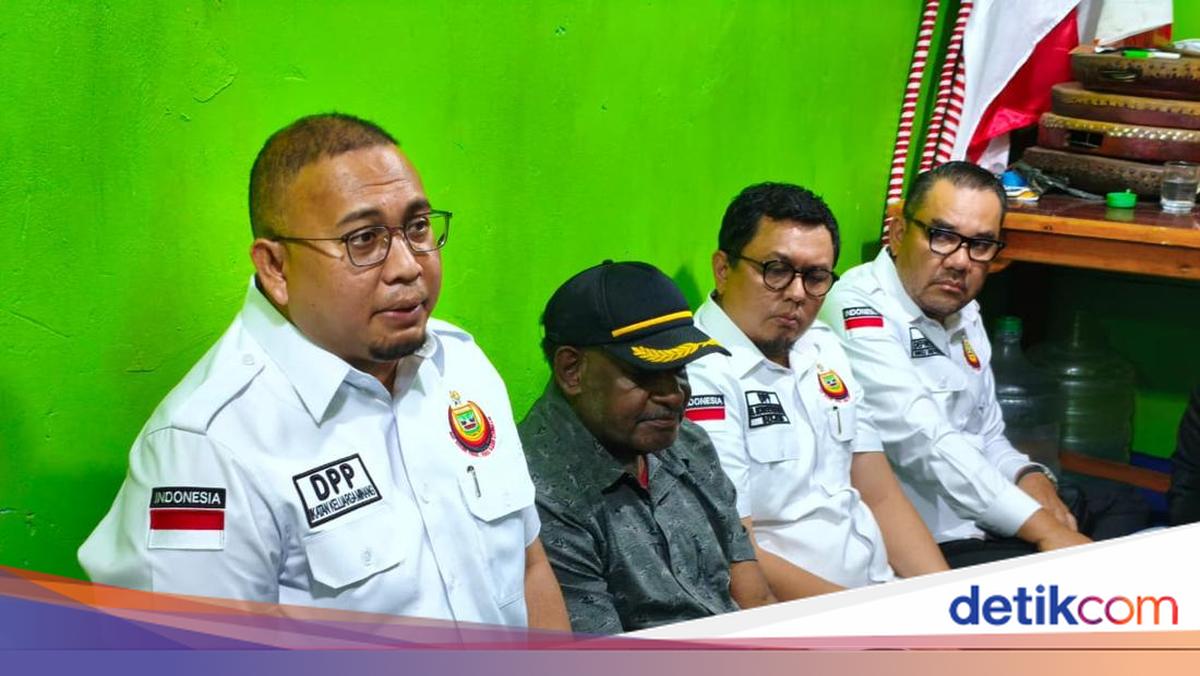 DPP IKM Dibawa Andre Rosiade Tengok Perantau Minang di Pelosok Papua