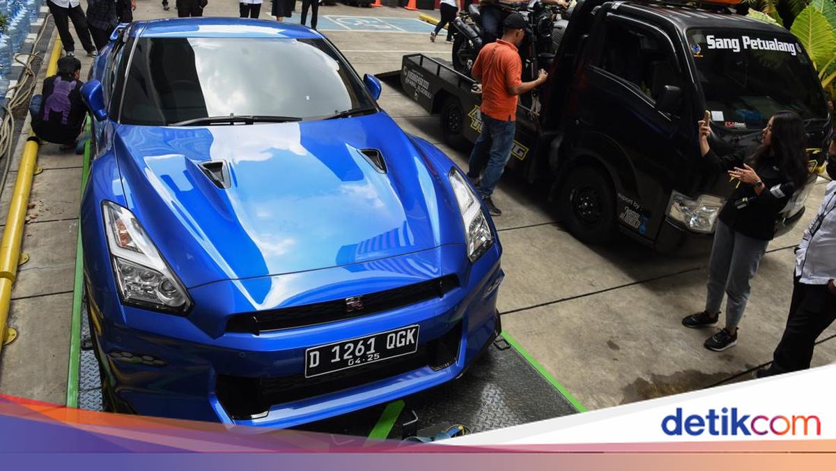 Tunggangan Mewah Kasus Noel Dipindah Agar Tetap Kinclong Bila Dilelang