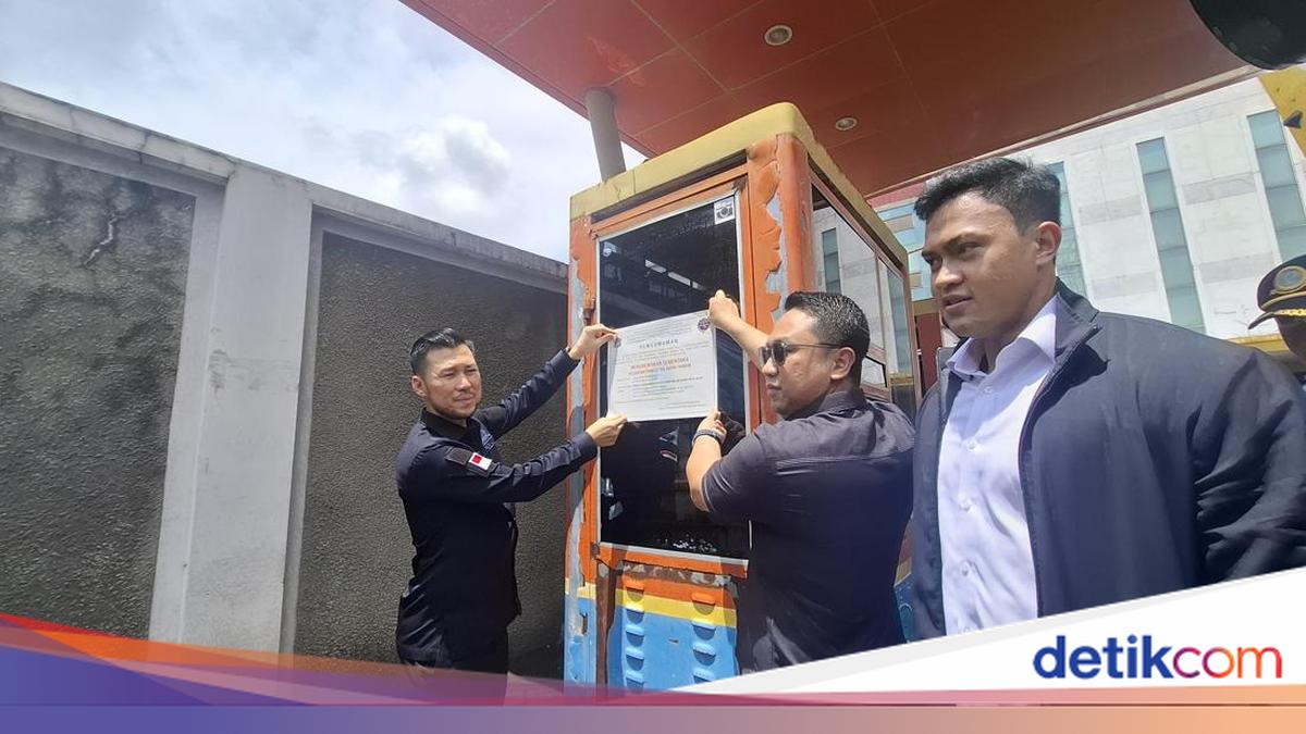 Pansus DPRD DKI Segel 4 Parkir Ilegal: Potensi Kebocoran Rp 70 M Per Tahun